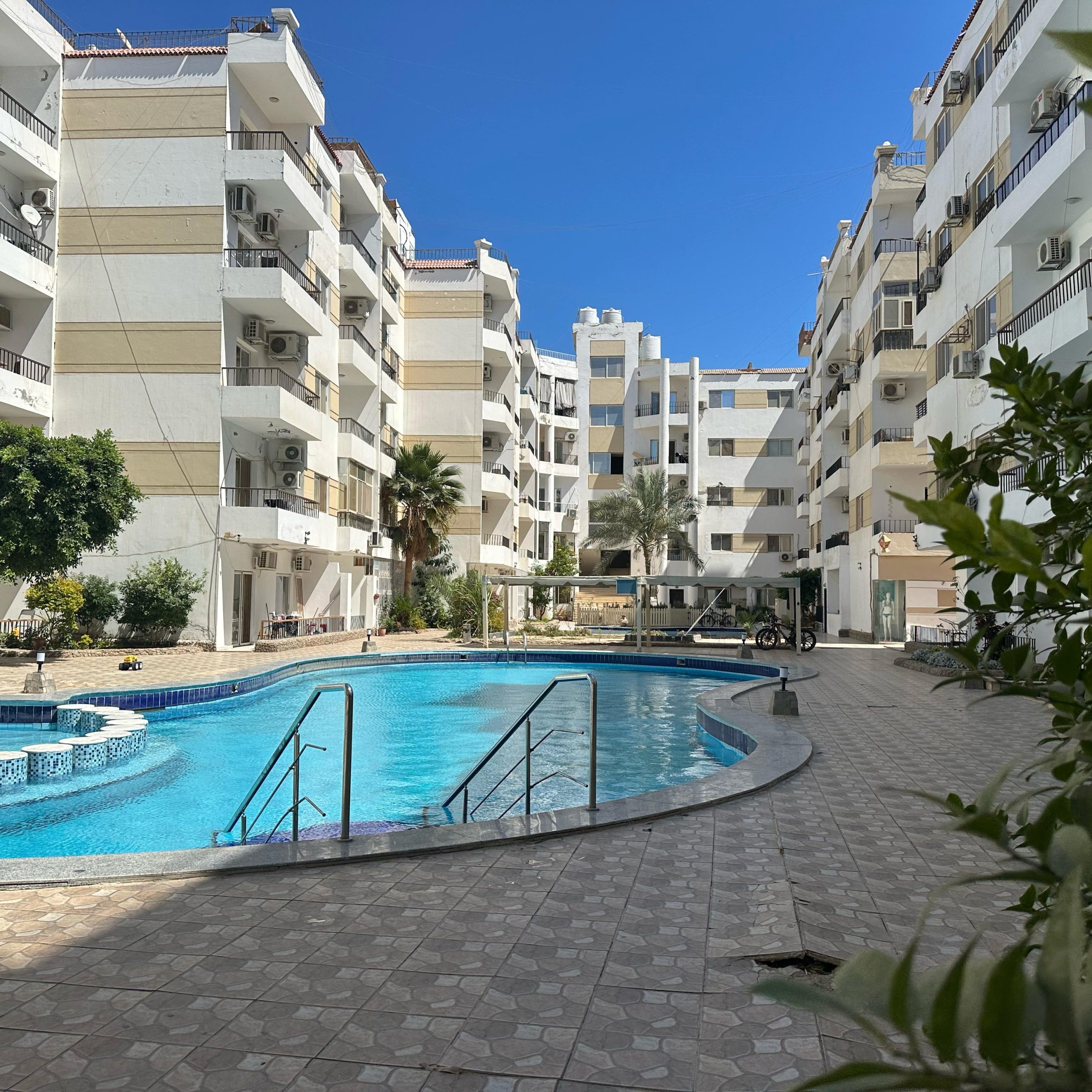 furnished apartment for sale in Hurghada